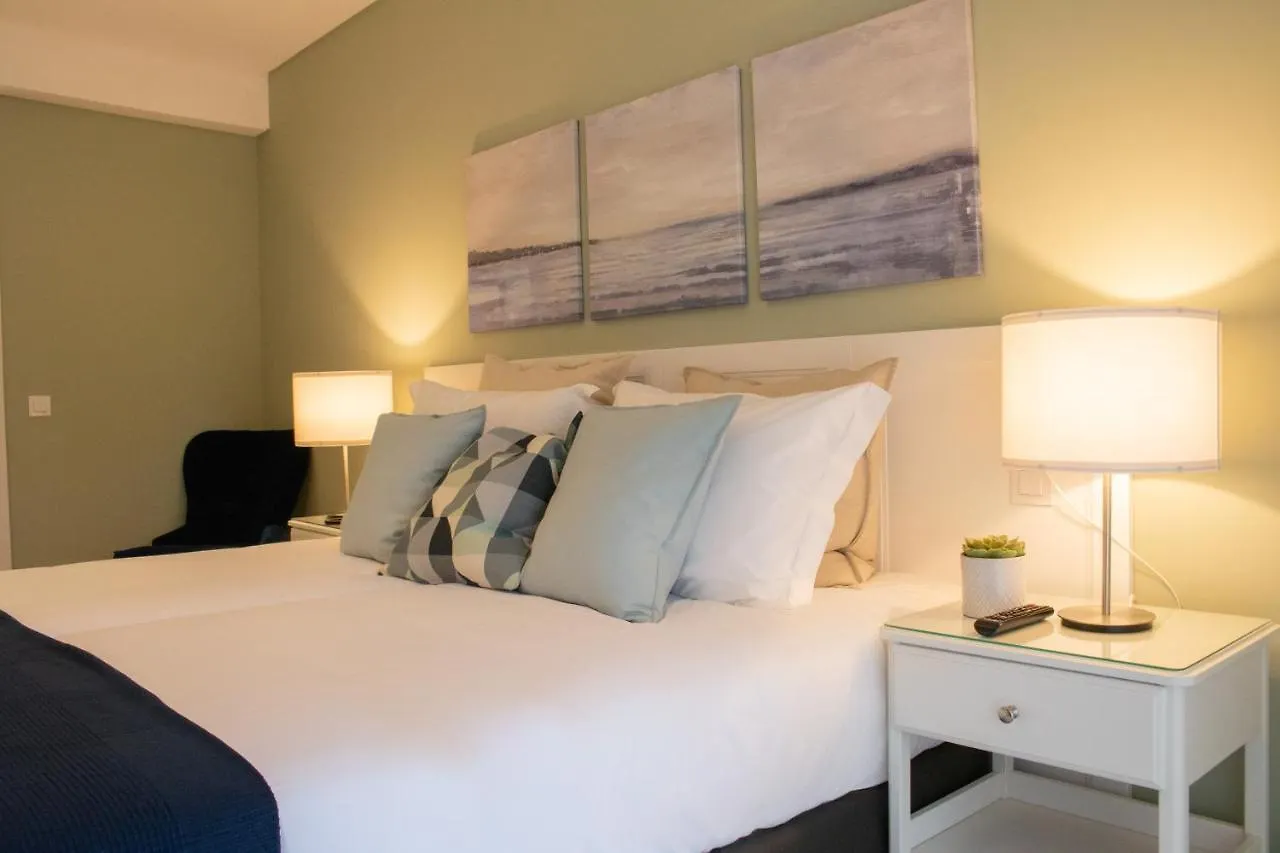 Kavia Hotel Do Largo Cascais 3*,