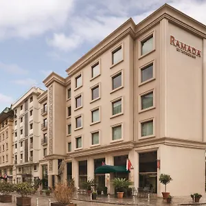 Hotell Ramada By Wyndham Grand Bazaar